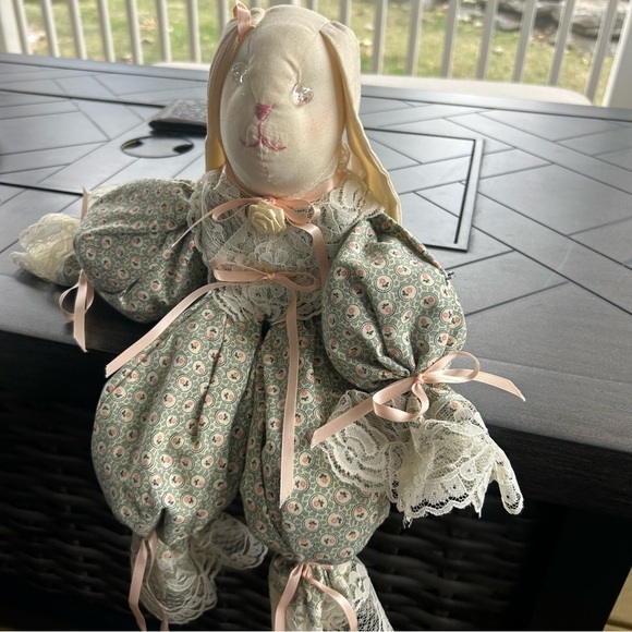 Vintage RARE HandMade Cloth floppy eared bunny, folk art, lace detail - Picture 6 of 12